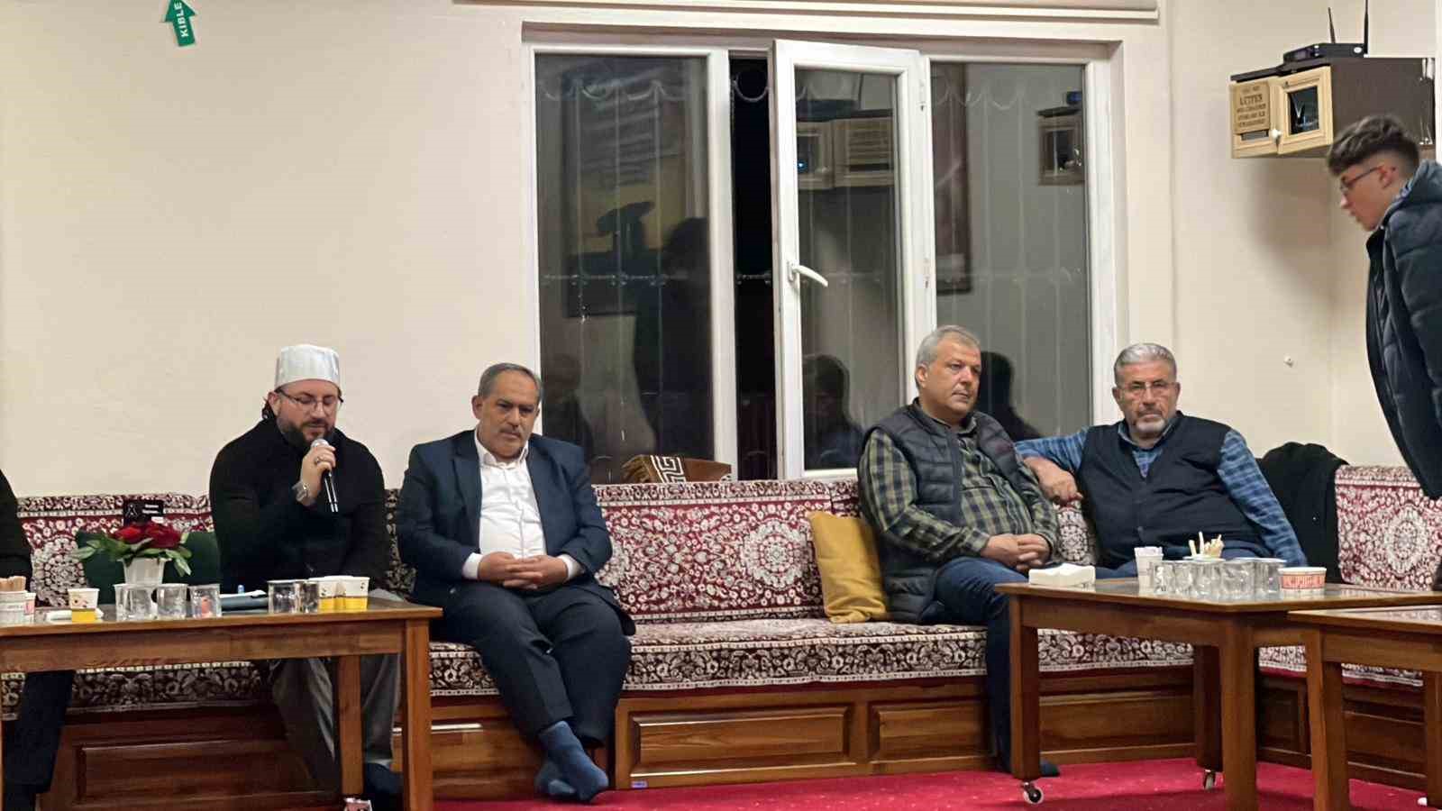Ayla öğretmen için mevlit okutuldu 5 ayla ogretmen icin mevlit okutuldu 1