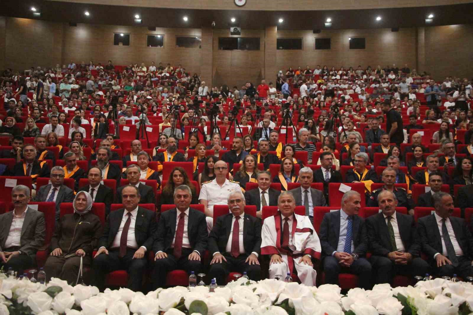 AYM Başkanı Özkaya: "Adalet, toplumun ortak vicdanıdır" 6 aym baskani ozkaya adalet toplumun ortak vicdanidir 2 tszbskRl