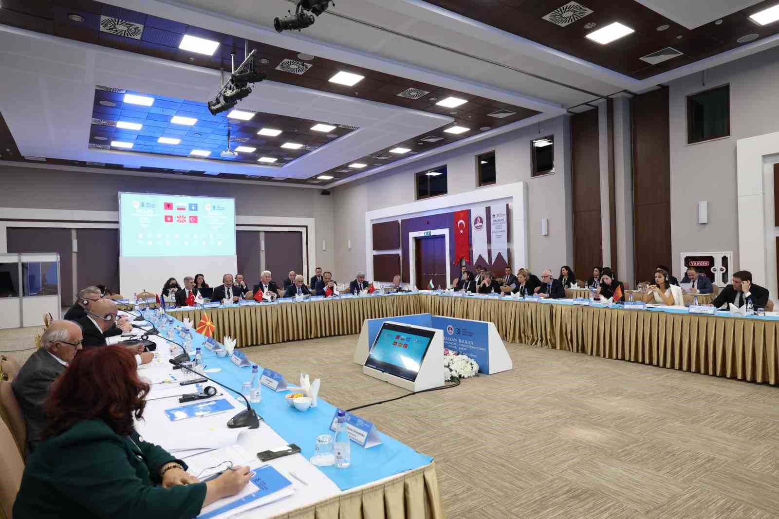 aym baskani ozkaya is birligi artik somut karar mekanizmasina ihtiyac duyuyor 2 ZvNQBsmR