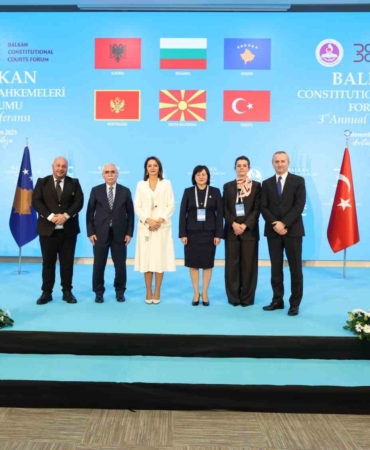 aym-baskani-ozkaya-is-birligi-artik-somut-karar-mekanizmasina-ihtiyac-duyuyor-kDq93OkW.jpg