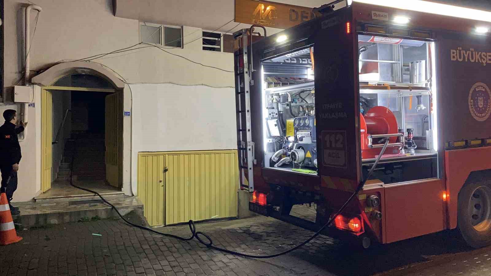 ayni apartmanda 5 kez yangin cikti 6 VWaMMdkF
