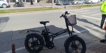 ayni-istikamette-giden-motosiklet-ile-elektrikli-bisiklet-carpisti-1-yarali-iF4rwXO5.jpg