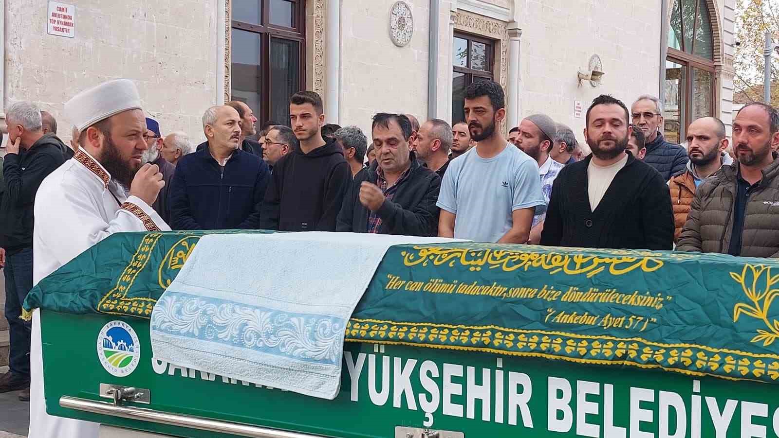 ayni kazada olum ayirdi anne dun oglu bugun son yolculuguna ugurlandi 1 AwgdfA3t