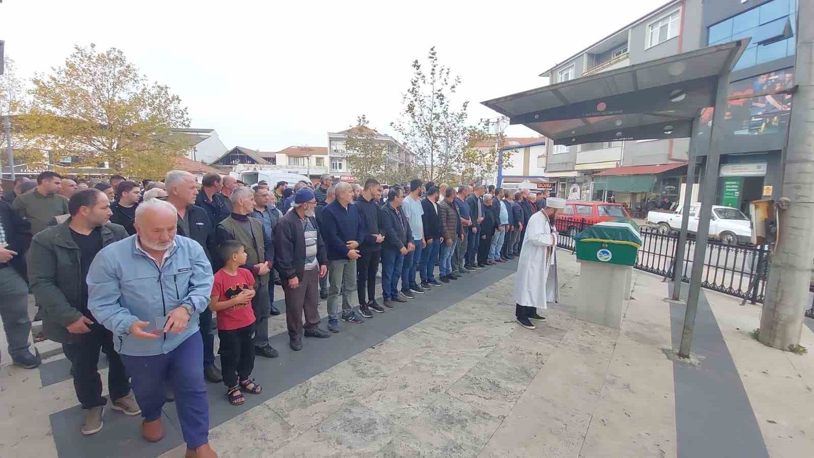 ayni kazada olum ayirdi anne dun oglu bugun son yolculuguna ugurlandi 2