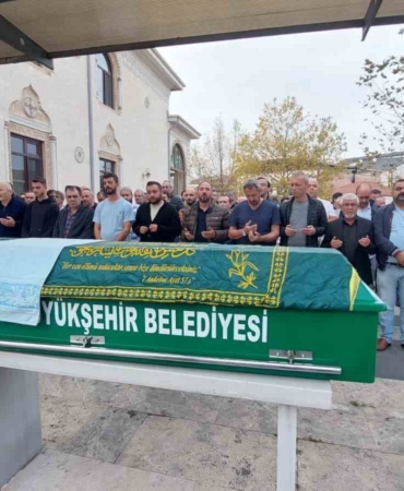 ayni-kazada-olum-ayirdi-anne-dun-oglu-bugun-son-yolculuguna-ugurlandi-AS6sLr5M.jpg
