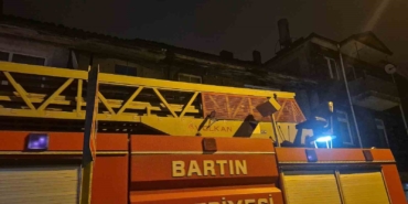 ayni-mahallede-gelen-2-ayri-ihbar-ekipleri-harekete-gecirdi-ZHIE9EYv.jpg