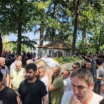 ayni-motosiklette-can-veren-anne-baba-gozyaslariyla-ugurlandi-7ymONM7v.jpg