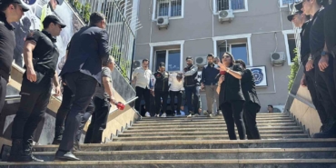 aynur-kanbur-cinayetinin-katil-zanlisi-adliyeye-sevk-edildi-c1dLB1Oj.jpg