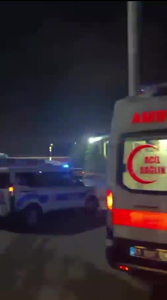Ayrılık meselesi iki aileyi karşı karşıya getirdi: 2 yaralı, 10 gözaltı 6 ayrilik meselesi iki aileyi karsi karsiya getirdi 2 yarali 10 gozalti 2 MQ7tK78K