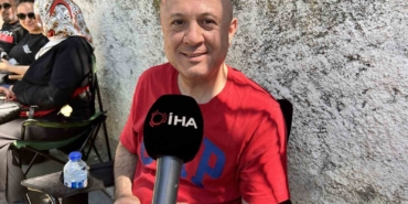 ayt-sinavinda-ailelerin-heyecanli-bekleyisi-suruyor-JnEblXpl.jpg