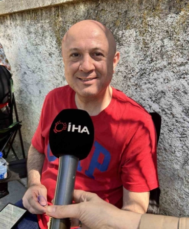 ayt-sinavinda-ailelerin-heyecanli-bekleyisi-suruyor-JnEblXpl.jpg