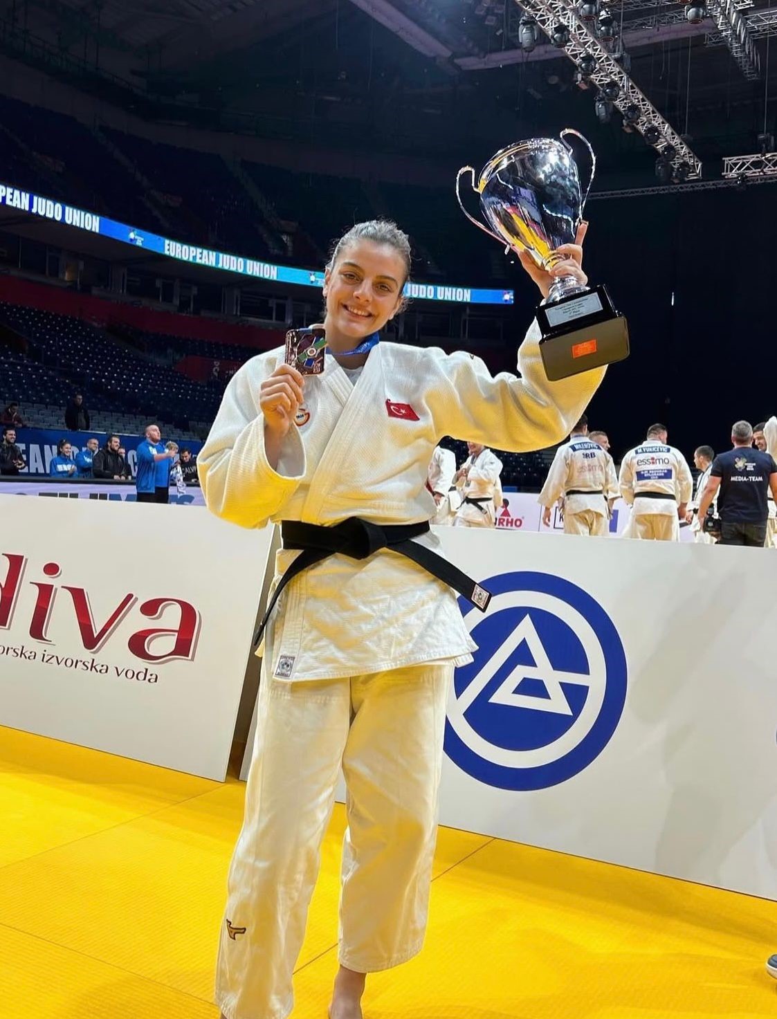 ayten mediha yeksan hedefim olimpiyatlarda yarisip ulkeme madalya kazandirmak 3