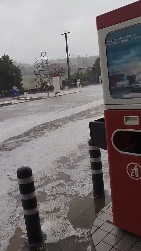 ayvacikta dolu yagisi yollari beyaza burudu 2 u6sFRpuf