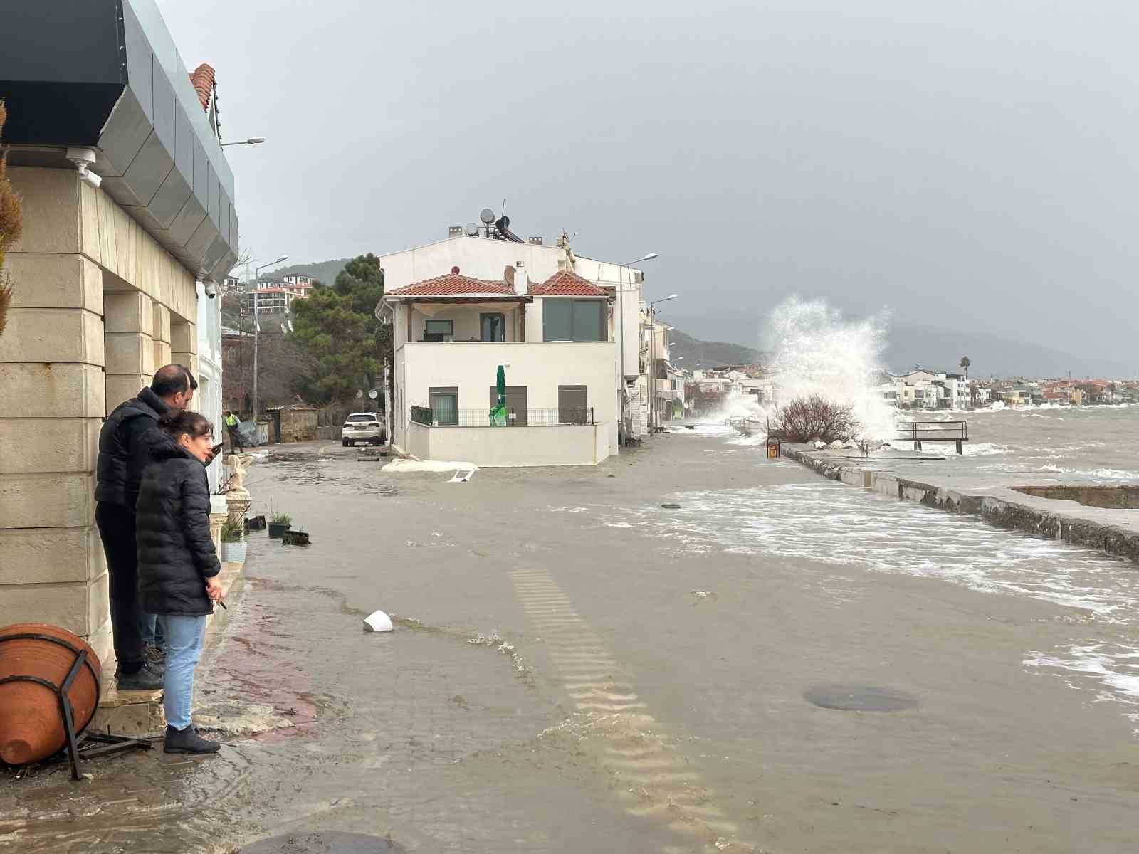 ayvacikta kara ile deniz birlesti 2 R9DgXTKv