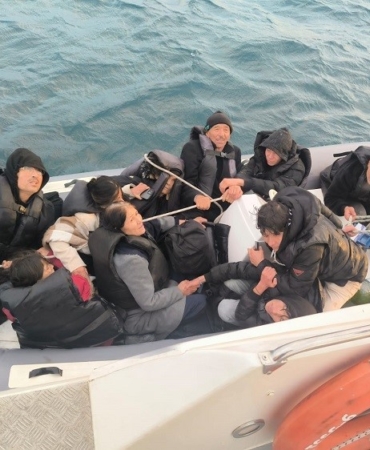 ayvalik-aciklarinda-10-gocmen-kurtarildi-NlwEODUS.jpg