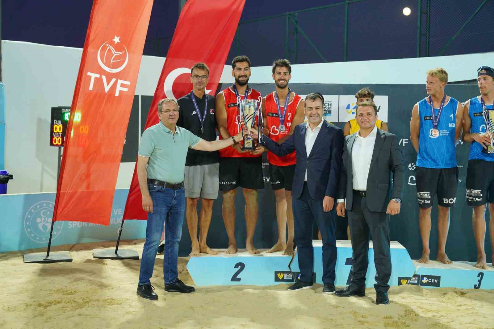 ayvalik dunya plaj voleybolu heyecanina ev sahipligi yapti 4 siK4zNP8
