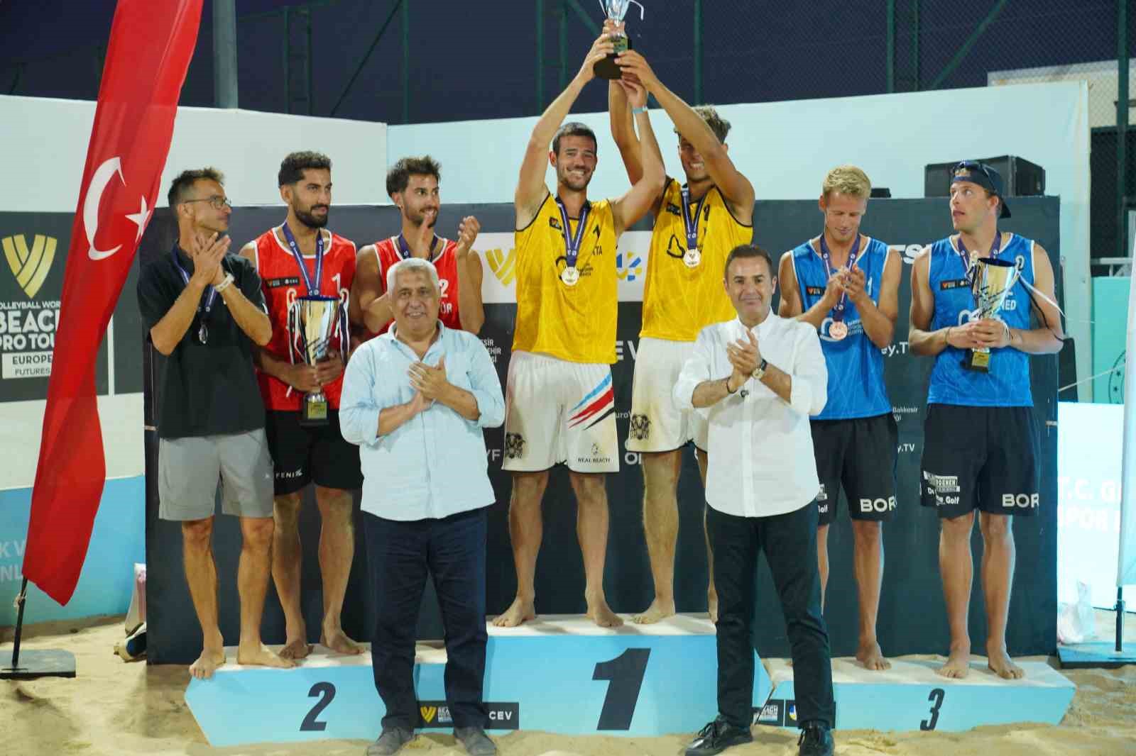 ayvalik dunya plaj voleybolu heyecanina ev sahipligi yapti 5 WEW9lU8j