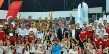 ayvalik-dunya-plaj-voleybolu-heyecanina-ev-sahipligi-yapti-8v1OyAkE.jpg