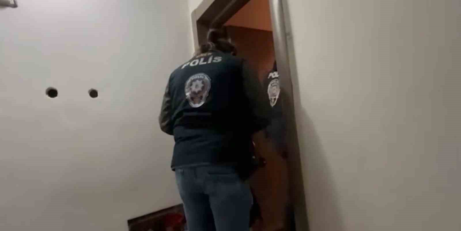 ayvalik merkezli 11 ilde dev nitelikli dolandiricilik operasyonu 1 94RM1Zqd
