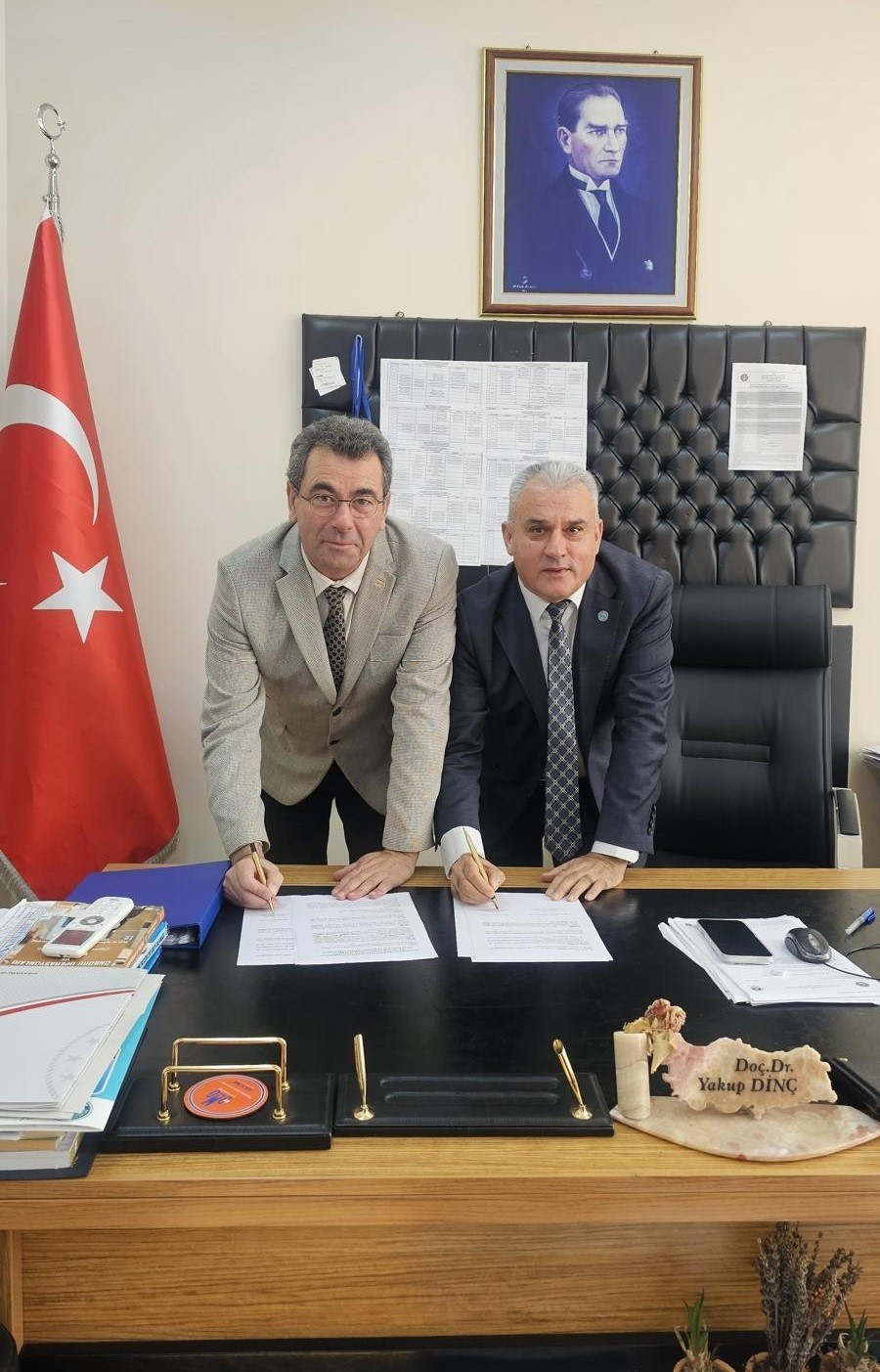 ayvalik meslek yuksekokulu ile ayal arasinda is birligi protokolu 2 ZXVec1fz
