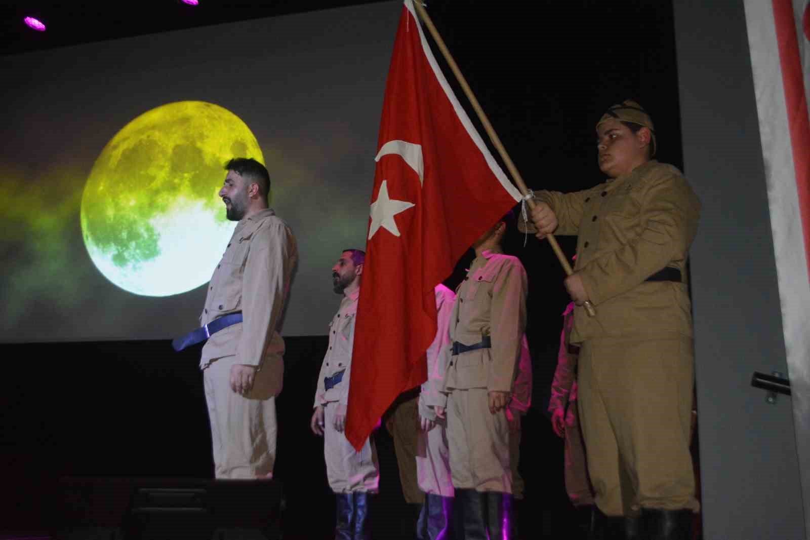 ayvalikta canakkale destani halk danslariyla yasatildi 3 dSOYnf16