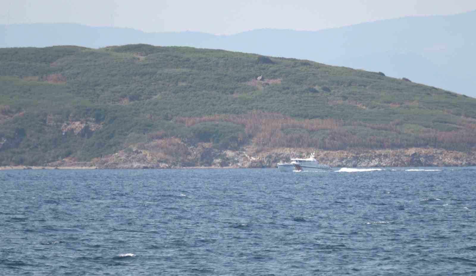 Ayvalık’ta denizde kaybolan genci arama çalışmaları aralıksız sürüyor 4 ayvalikta denizde kaybolan genci arama calismalari araliksiz suruyor 0 FTESjVKr