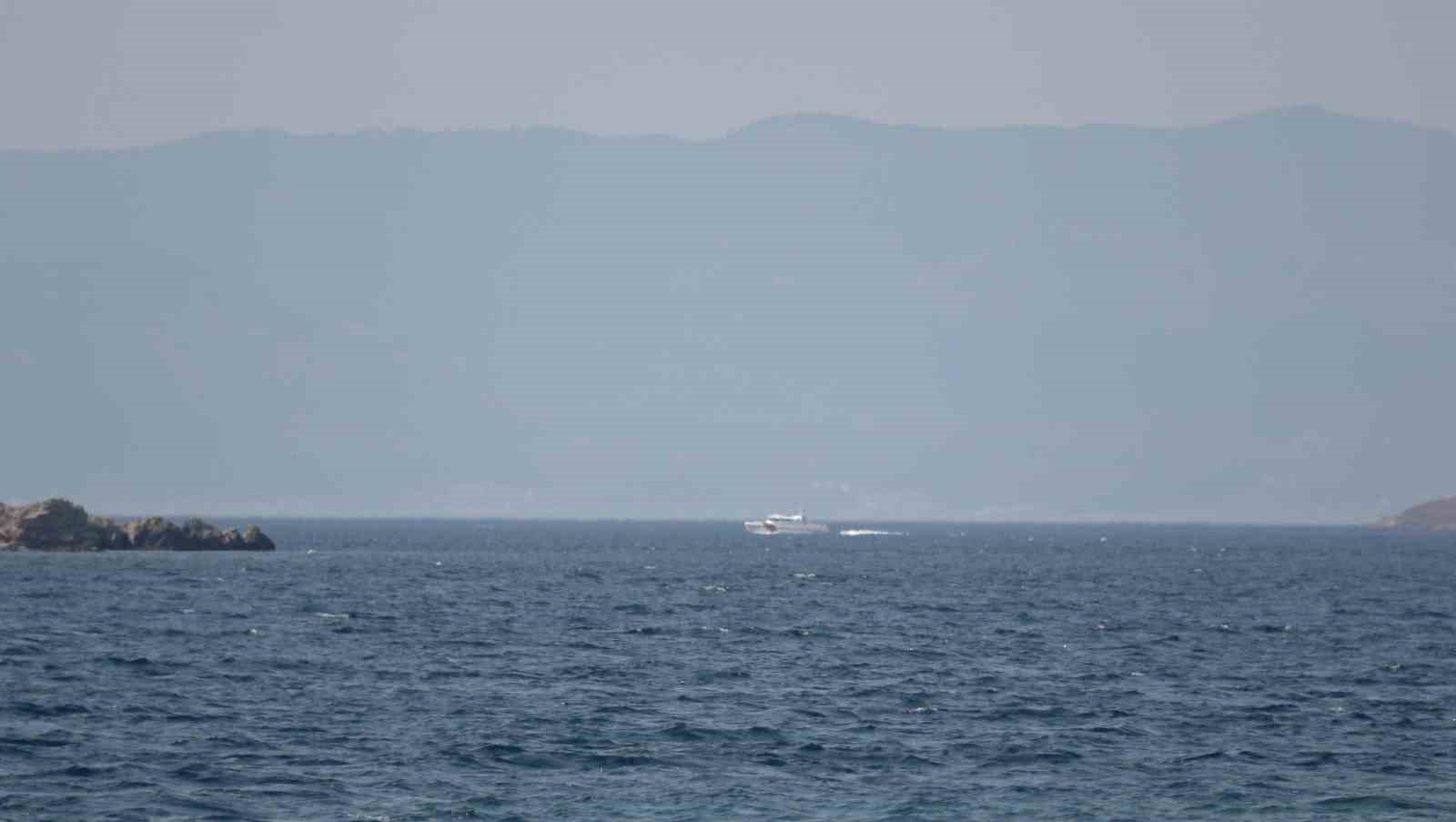 Ayvalık’ta denizde kaybolan genci arama çalışmaları aralıksız sürüyor 5 ayvalikta denizde kaybolan genci arama calismalari araliksiz suruyor 1 lyJHE8Xu