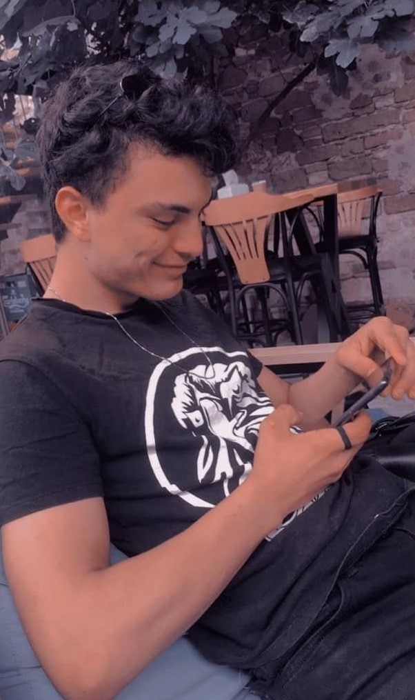 Ayvalık’ta denizde kaybolan genci arama çalışmaları aralıksız sürüyor 9 ayvalikta denizde kaybolan genci arama calismalari araliksiz suruyor 5 CIeEAHgG