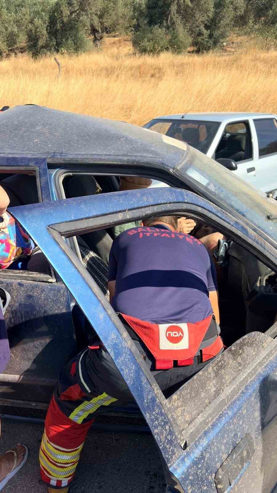 ayvalikta feci kaza 6 yarali 3