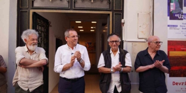 ayvalikta-kuresel-ve-cagdas-kultur-sanat-acilimi-basladi-ZXyffZvf.jpg