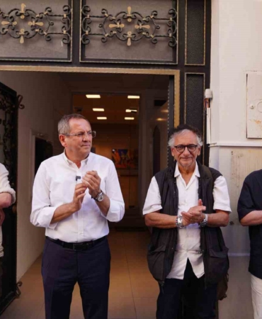 ayvalikta-kuresel-ve-cagdas-kultur-sanat-acilimi-basladi-ZXyffZvf.jpg