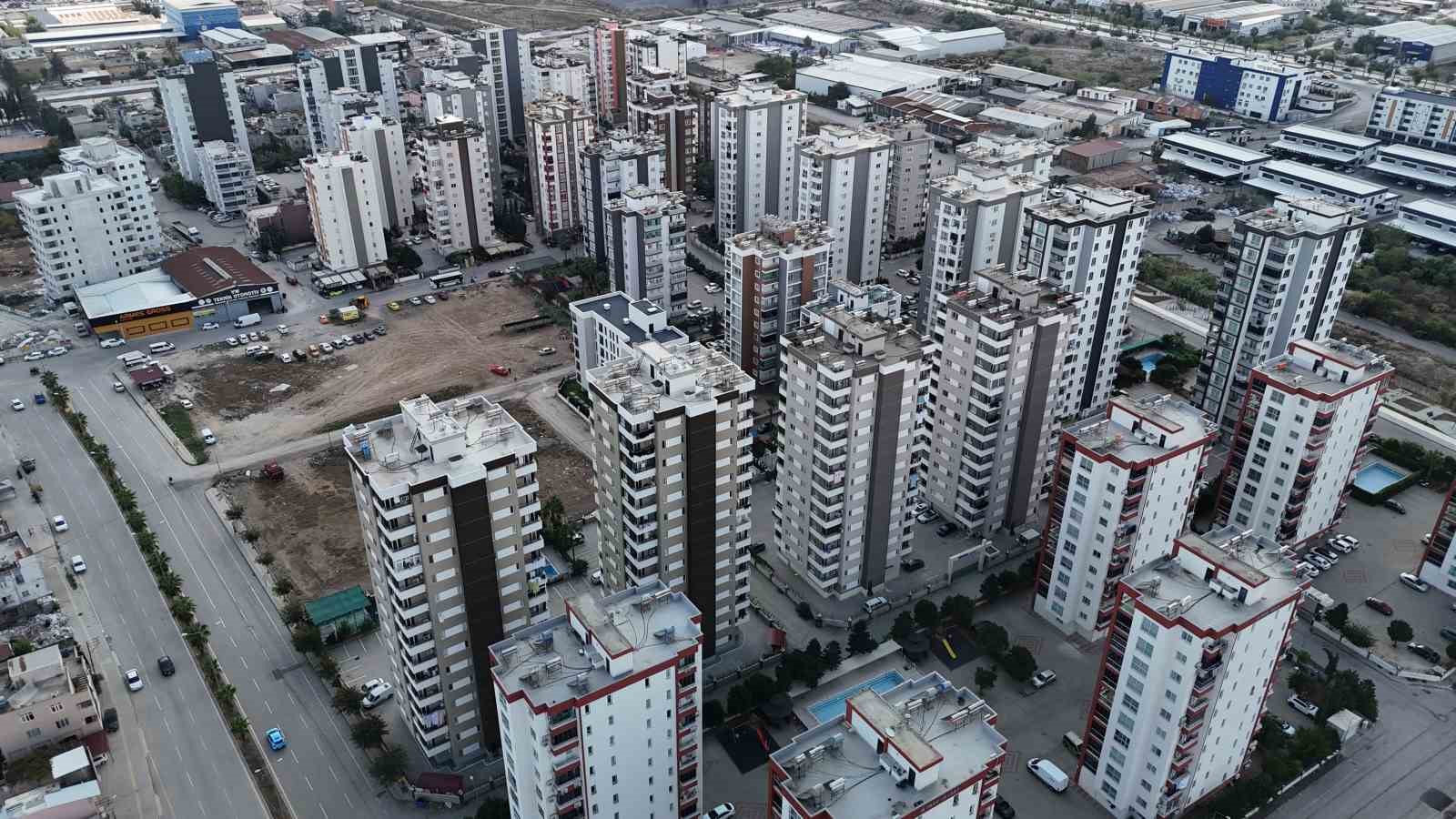 az hasarli evler emsallerine oranla yuzde 30 daha az fiyata satiliyor 4 kJ8kZymK