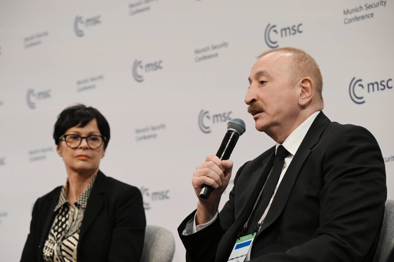 azerbaycan cumhurbaskani aliyev azerbaycan gurcistan ve ermenistan uclu is birligi yapacak 6 CBCpBkcf
