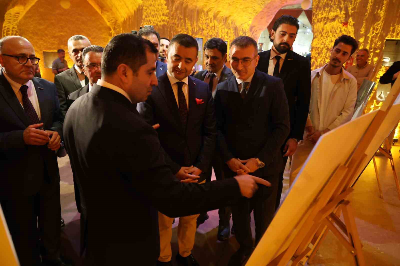 azerbaycanin 108 kurulus yilinda nevsehirde fotograf sergisi 6