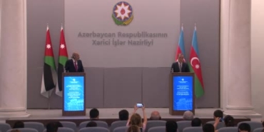 azerbaycanli-bakan-bayramov-azerbaycan-ile-urdunun-kardes-turkiye-ile-birlikte-ortak-projeler-gerceklestirme-potansiyeli-JjTtj6Jh.jpg