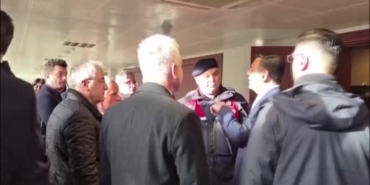 aziz-ihsan-aktas-suc-orgutu-durusmasinda-saniklarin-mutalaaya-karsi-savunmalarinin-alinmasina-devam-edildi-mBsvbWyv.jpg