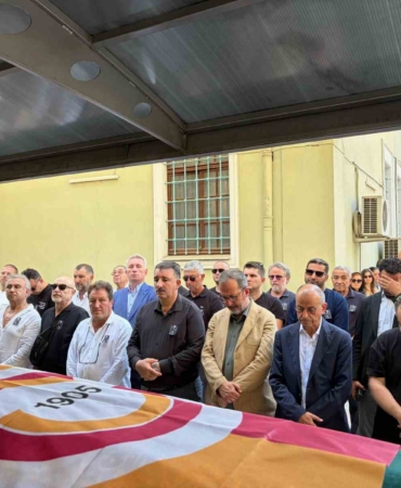aziz-ustel-izmirde-son-yolculuguna-ugurlandi-qSDXqrnp.jpg