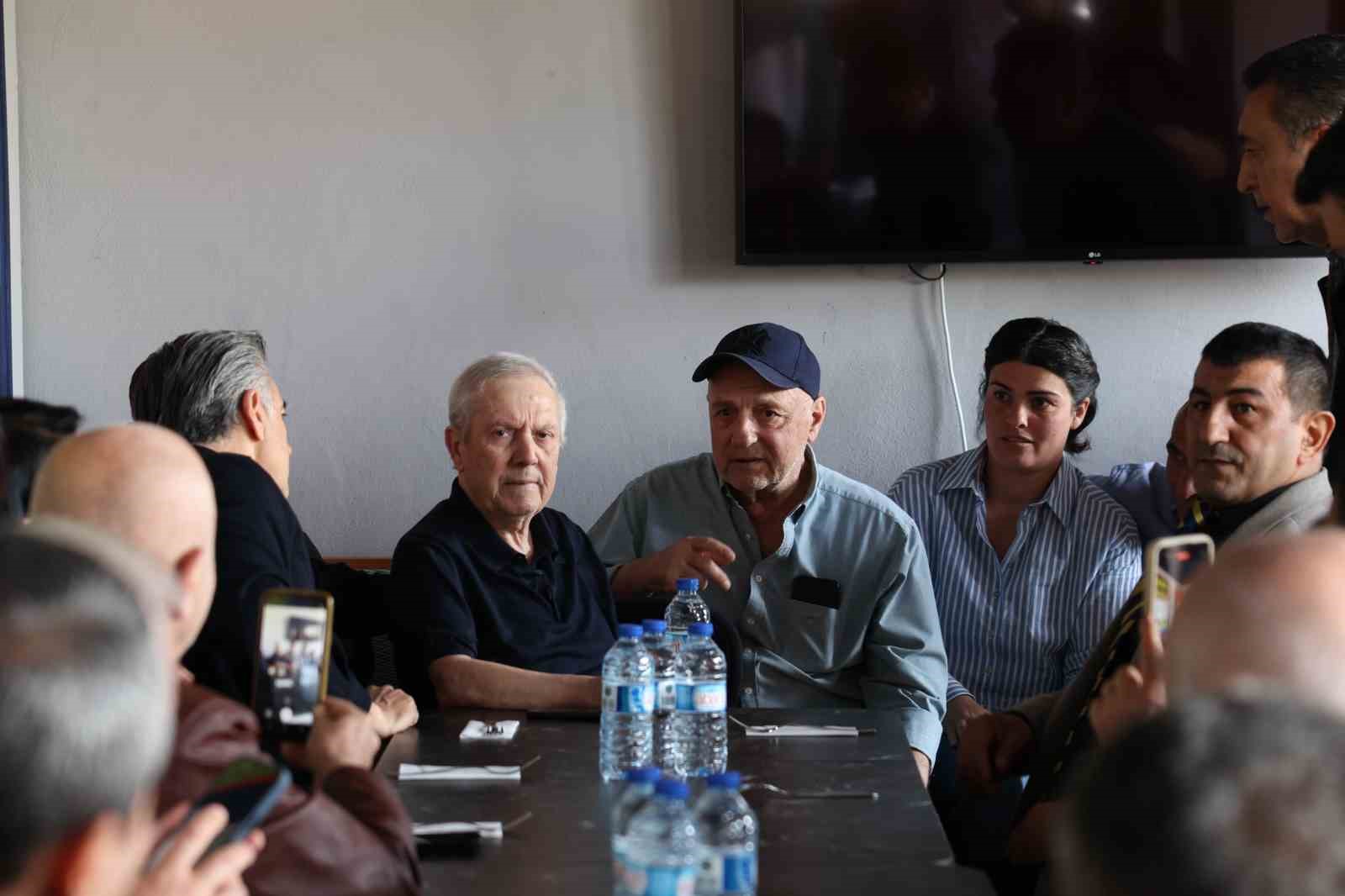 aziz yildirim sampiyon boksorlerle bir araya geldi 4 srscCppK