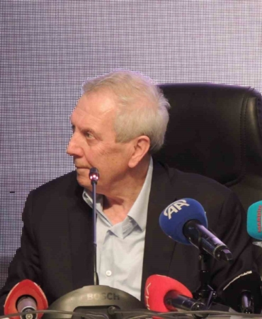 aziz-yildirim-taraftarimizla-aramizdaki-o-sarsilmaz-bagi-yeniden-insa-etmemiz-lazim-95CvRAyZ.jpg