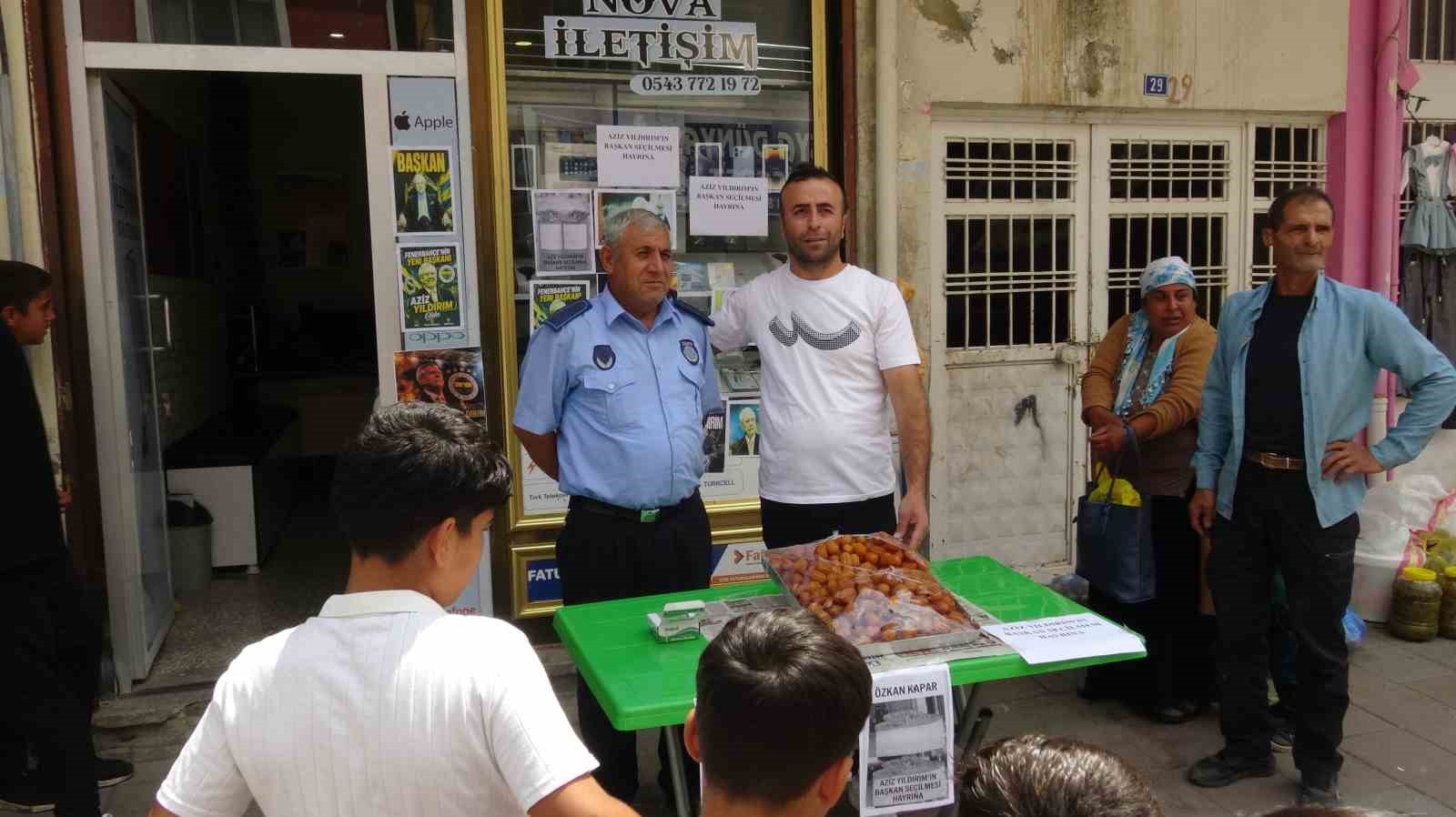 aziz yildirimin baskanlik zaferi gercuste tatliyla kutlandi 2 IhXyIvCa