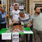 aziz-yildirimin-baskanlik-zaferi-gercuste-tatliyla-kutlandi-r3XywRdj.jpg