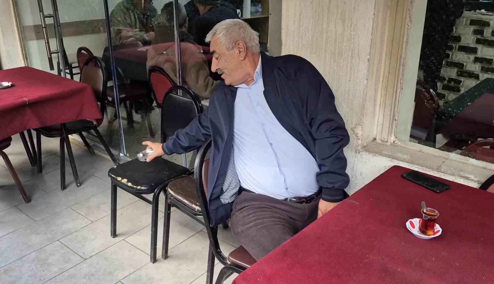 azmetti 40 yil ictigi sigarayi 1 haftada birakti 0 bGTPPff1