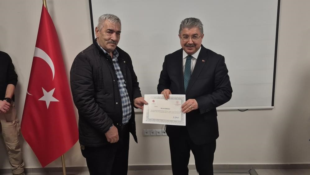 azmetti 40 yil ictigi sigarayi 1 haftada birakti 3 gdfFGdJr