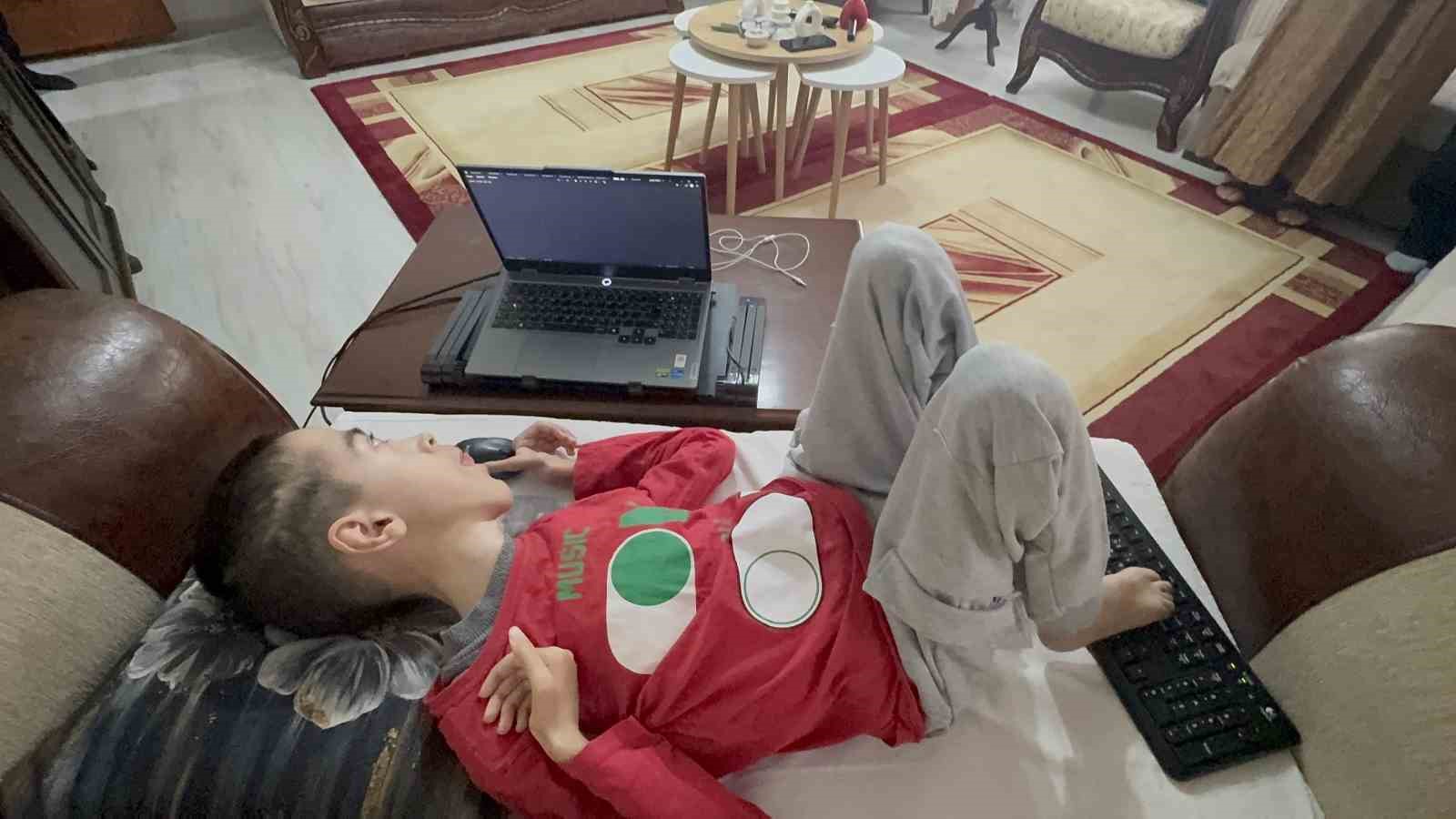 azmin adi yavuz selim 0 UjP1YcPR