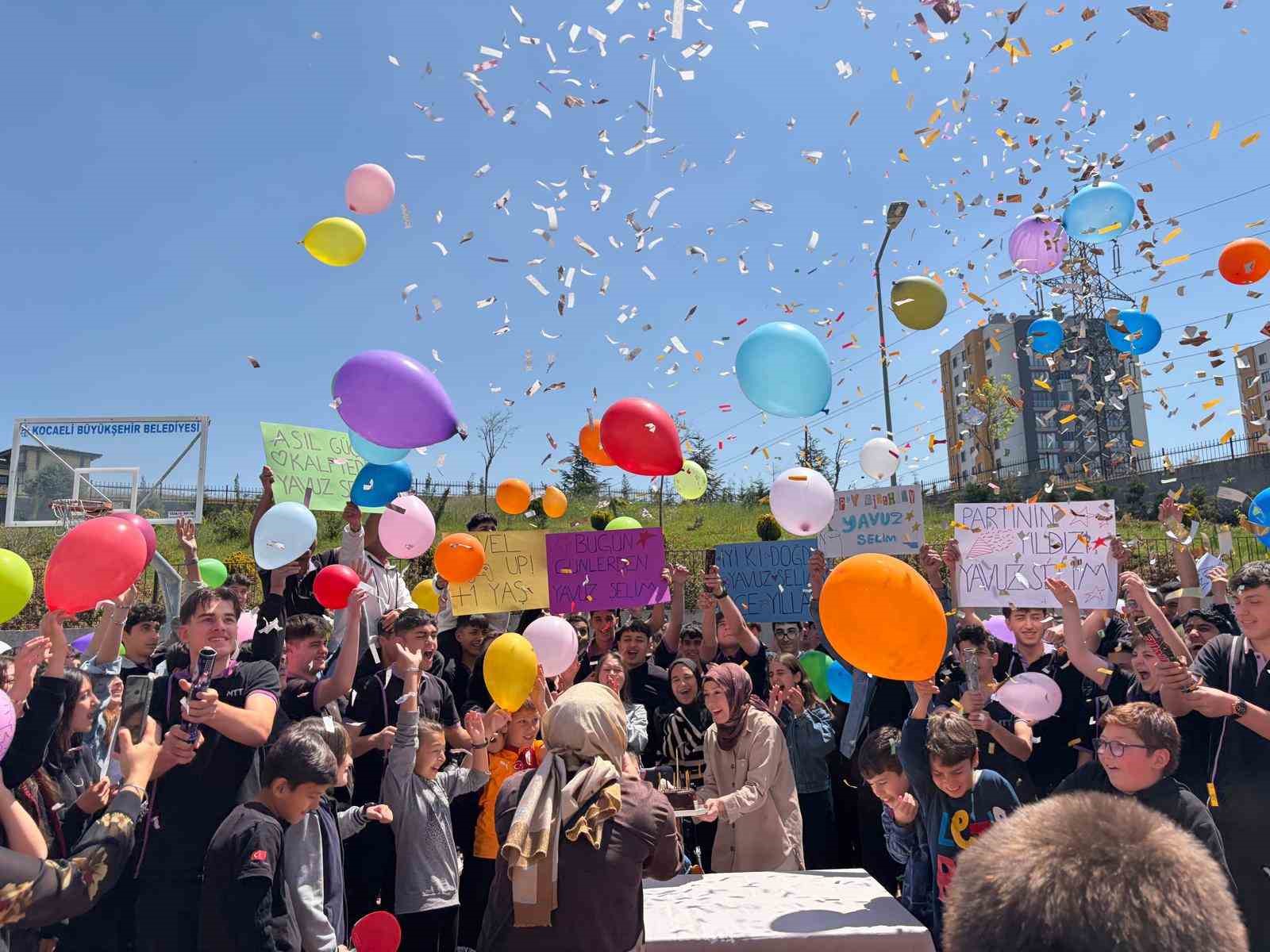 azmin adi yavuz selim 2 ji4OiAg8