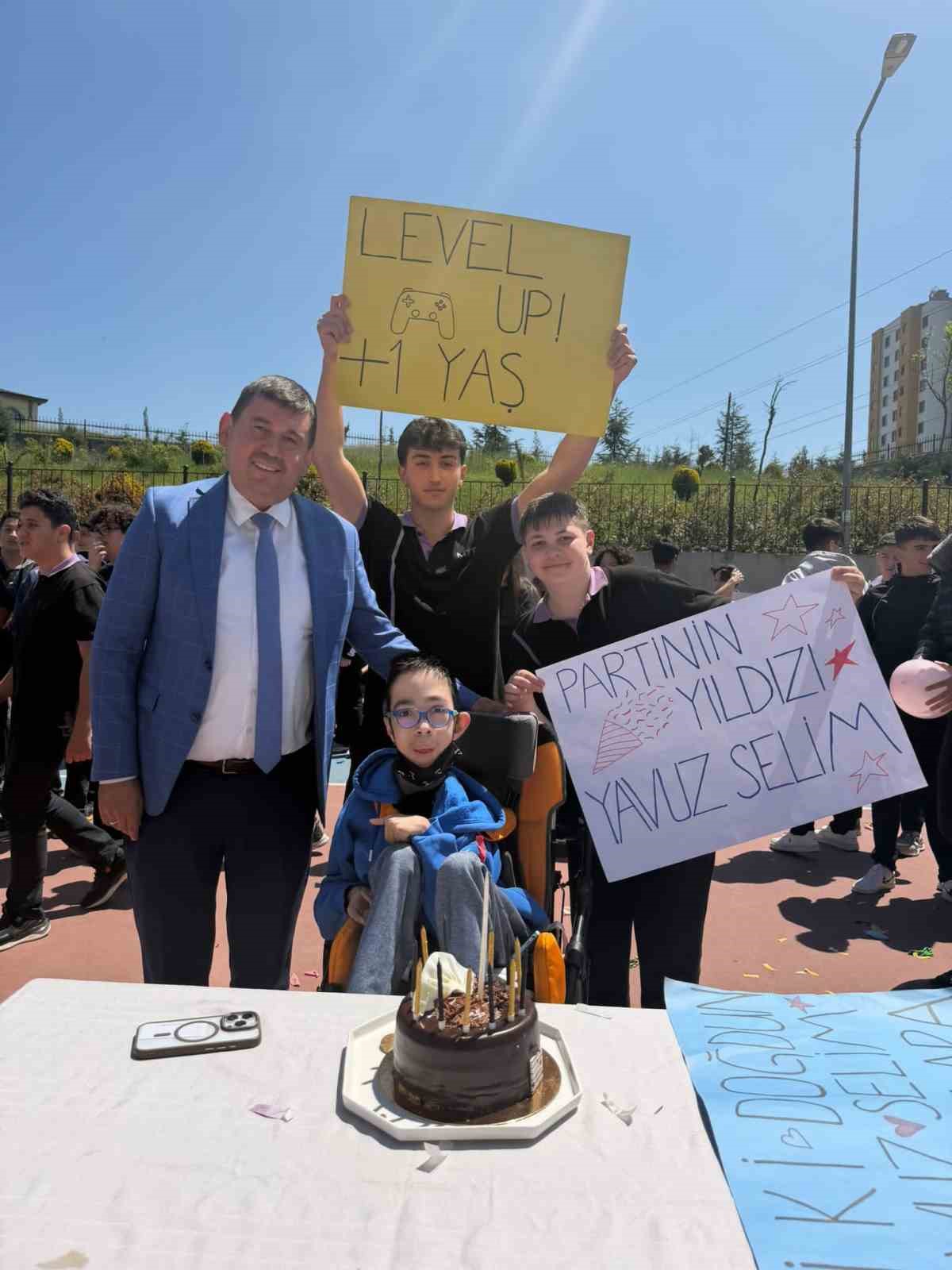 azmin adi yavuz selim 9 4tzqJrl1
