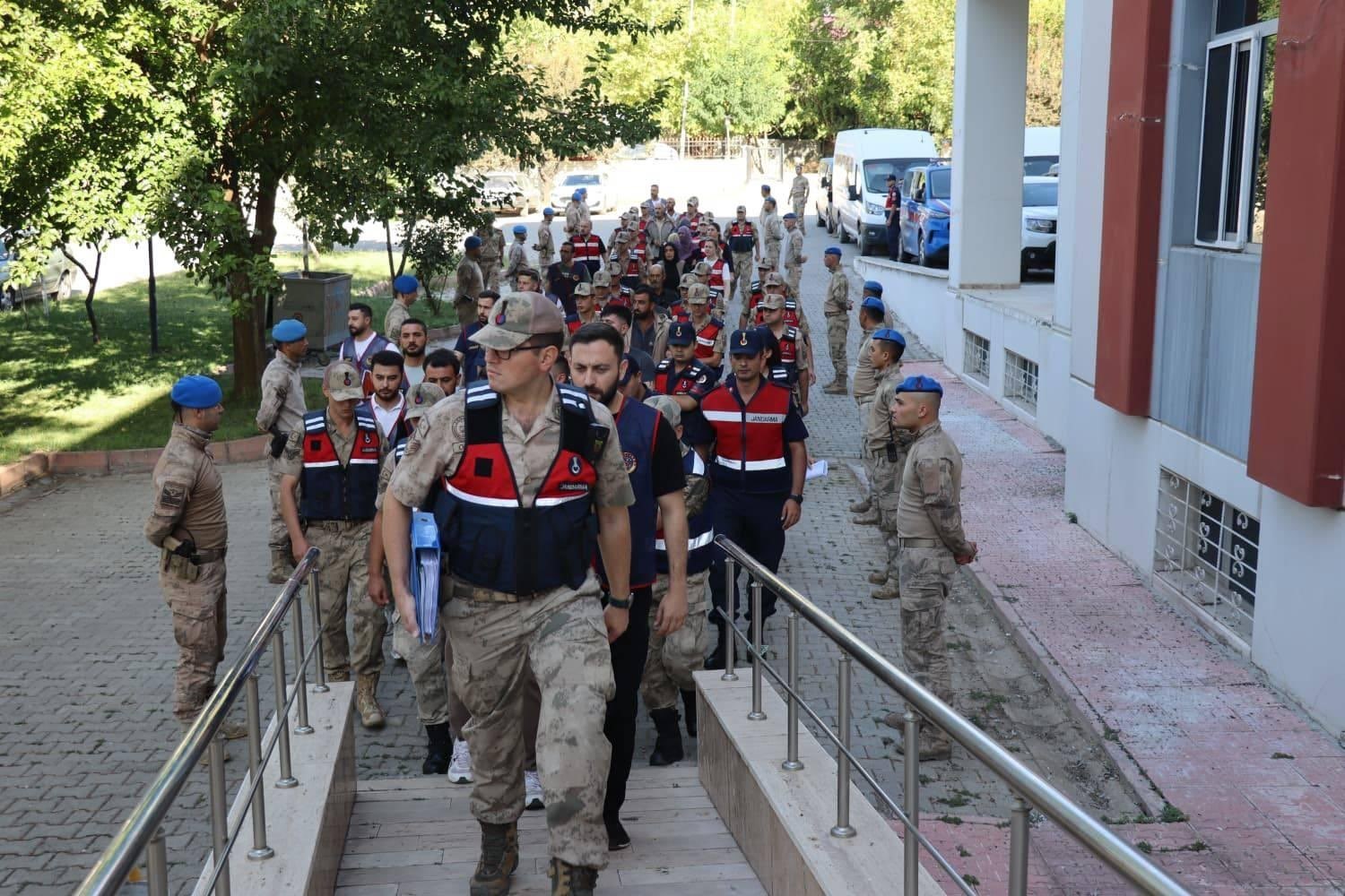 baba mahir yilmaz oglumun bir mezari olsun en azindan gidip bir fatiha okuyalim 1 BS3zMpk1