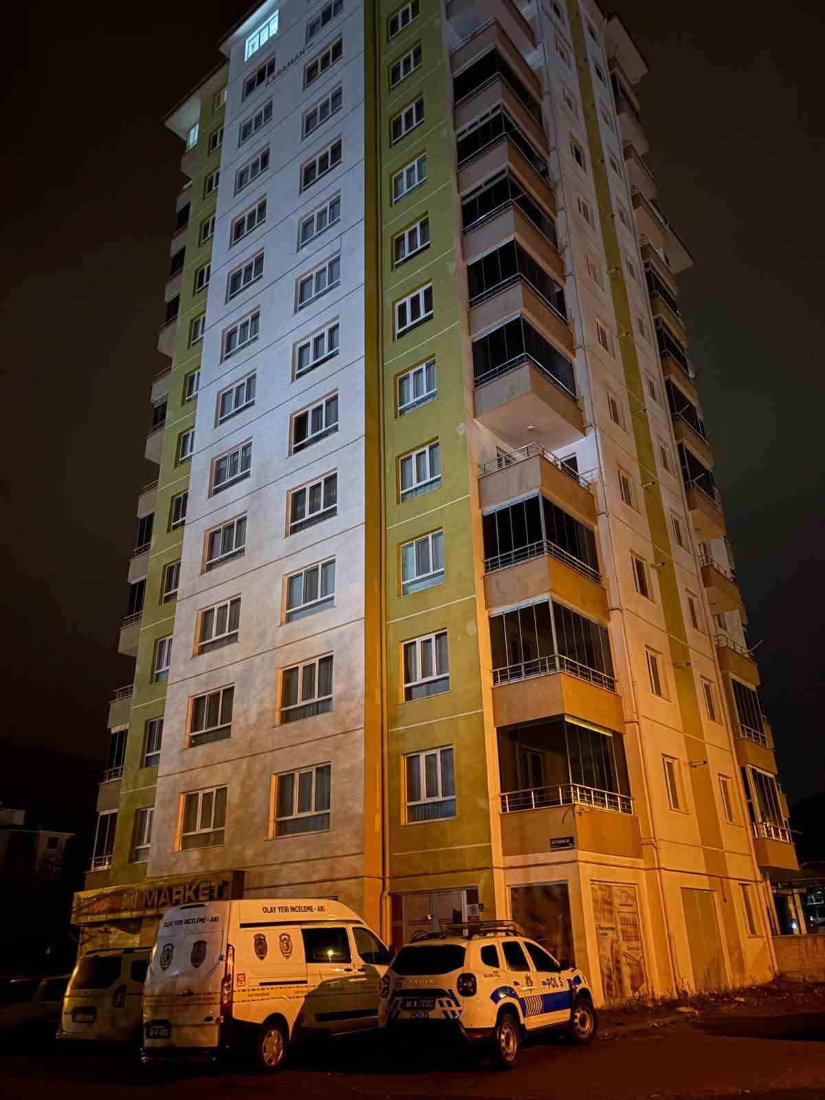 baba ogul arasindaki kavga kanli bitti 1i agir 2 yarali 5