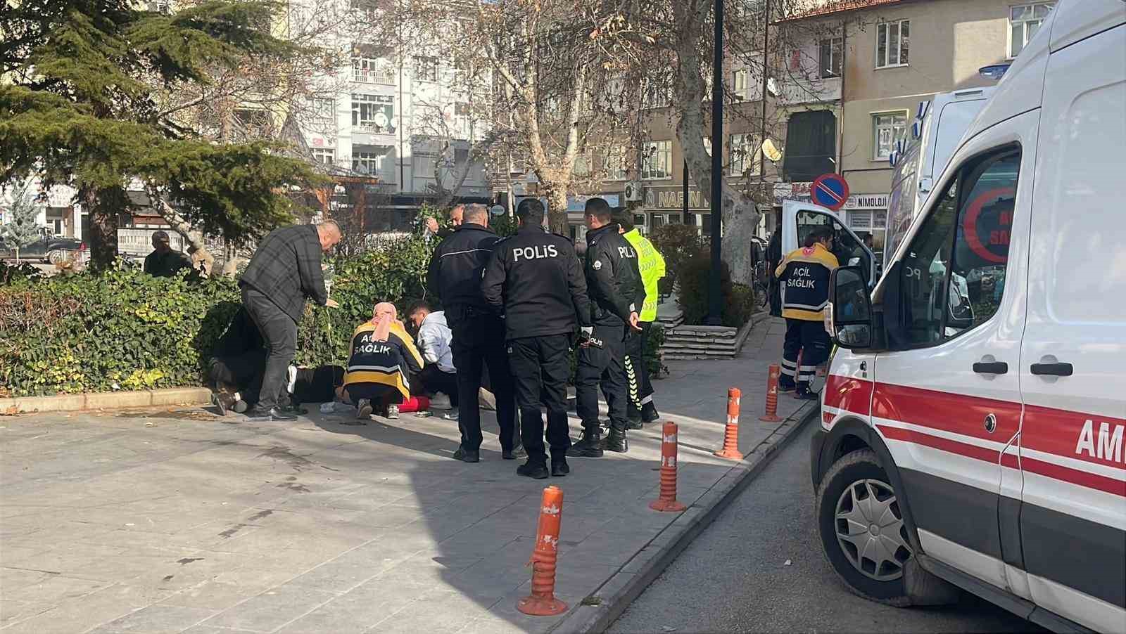 baba ve 3 oglu sokak ortasinda silahla vuruldu yaralilardan 3unun durumu agir 3 rkSjgh9R