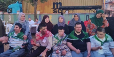 babaannenin-dilegi-gercek-oldu-ozel-bireylere-temsili-asker-eglencesi-FK9R9R2s.jpg